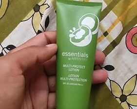 Amway ARTISTRY Essentials Multi-Protect Lotion Body Lotion for Combination skin - 100 g